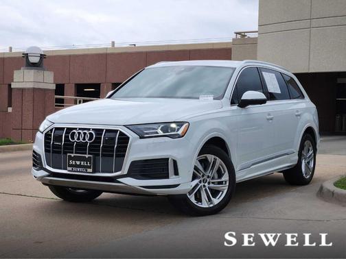 2022 Audi Q7 45 Premium Plus