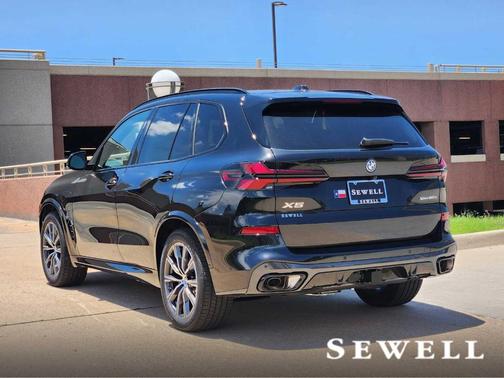 Black Sapphire Metallic 2026 BMW X5 PHEV xDrive50e