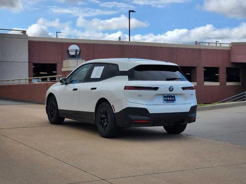 2024 BMW iX xDrive50