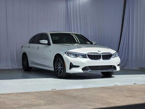 Mineral White Metallic 2020 BMW 330 i