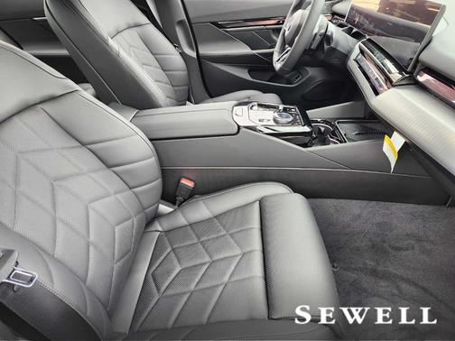 Gray Metallic 2026 BMW 540 i xDrive