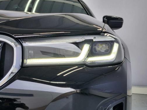 Jet Black 2021 BMW 540 i xDrive
