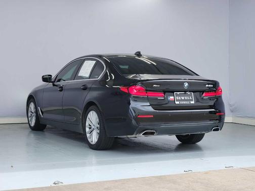 Jet Black 2021 BMW 540 i xDrive