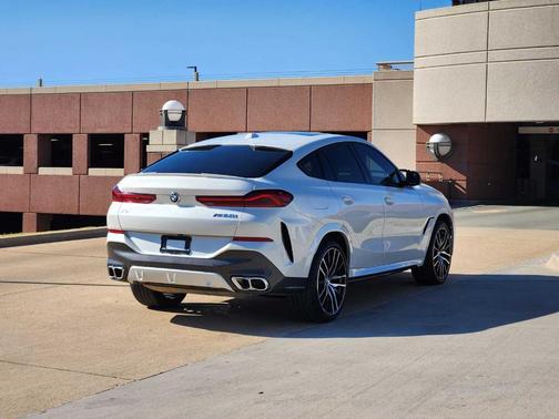 2025 BMW X6 M60i