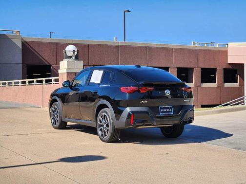 2025 BMW X2 xDrive28i