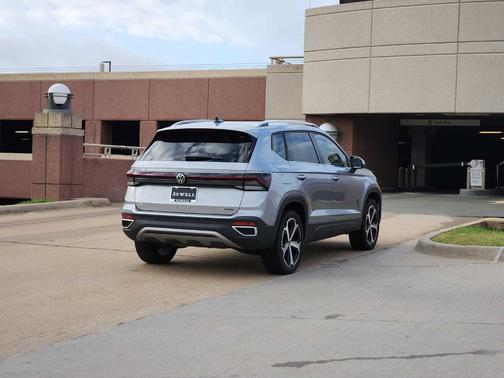 2025 Volkswagen Taos 1.5T SEL