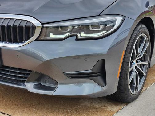 2022 BMW 330 i