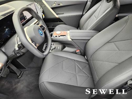 2025 BMW iX xDrive50