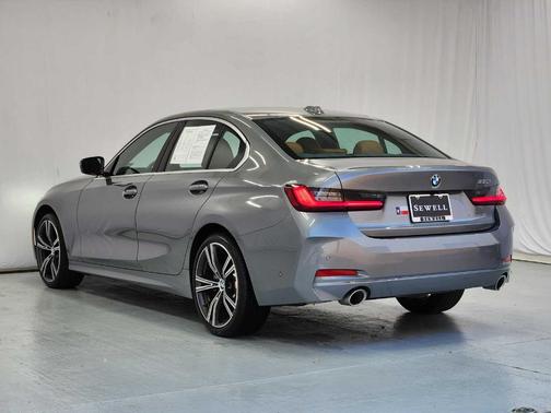 Gray Metallic 2024 BMW 330 i