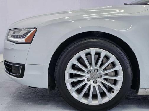 Glacier White Metallic 2016 Audi A8 L 3.0T