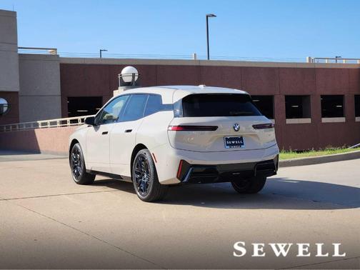 2026 BMW iX xDrive45