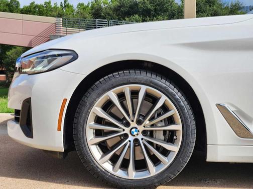 2023 BMW 540 i