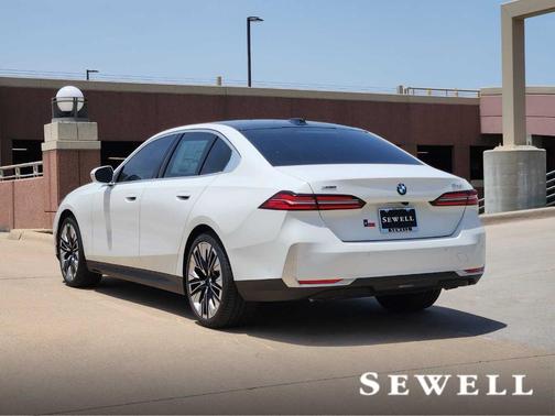 2026 BMW 540 i xDrive