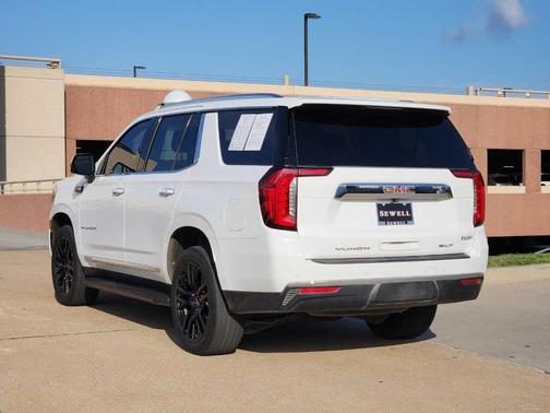 2022 GMC Yukon SLT