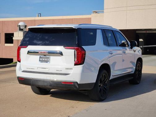 2022 GMC Yukon SLT