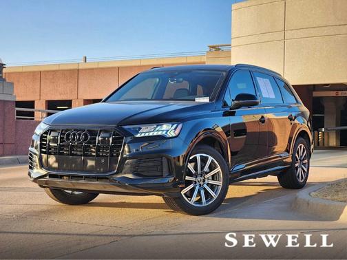 2023 Audi Q7 45 Premium Plus