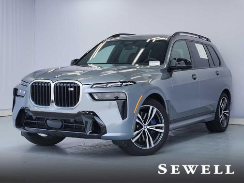 Gray Metallic 2025 BMW X7 M60i