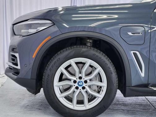 2022 BMW X5 PHEV xDrive45e