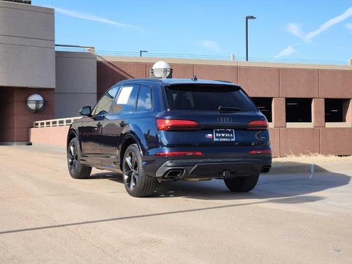 2025 Audi Q7 55 Premium Plus