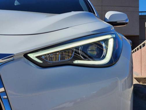 2022 INFINITI Q60 PURE