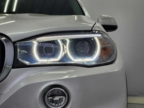 Mineral White Metallic 2015 BMW X5 sDrive35i