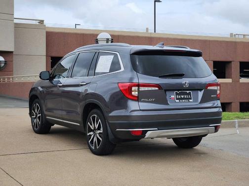2021 Honda Pilot Touring 8-Passenger