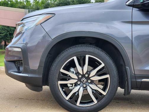 2021 Honda Pilot Touring 8-Passenger