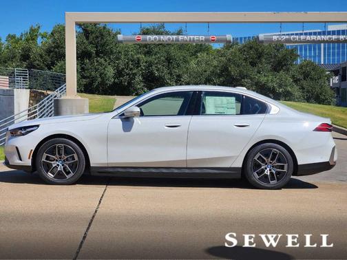 2025 BMW i5 xDrive40