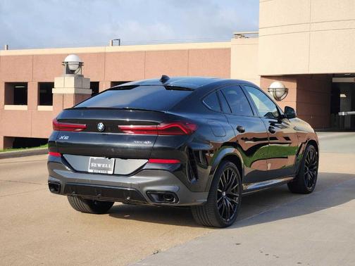 2022 BMW X6 xDrive40i
