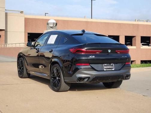 2022 BMW X6 xDrive40i