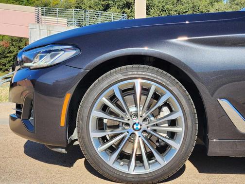 2023 BMW 530 i xDrive