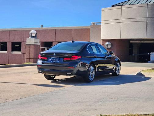 2023 BMW 530 i xDrive