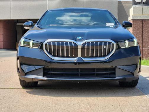 2024 BMW i5 eDrive40