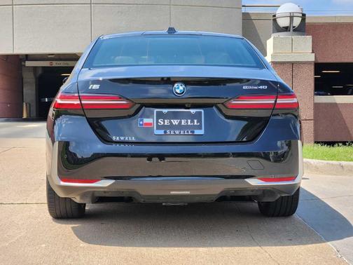2024 BMW i5 eDrive40