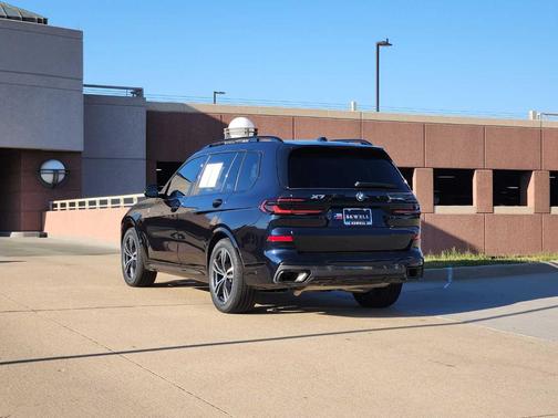 2024 BMW X7 xDrive40i