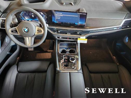 2025 BMW X7 M60i