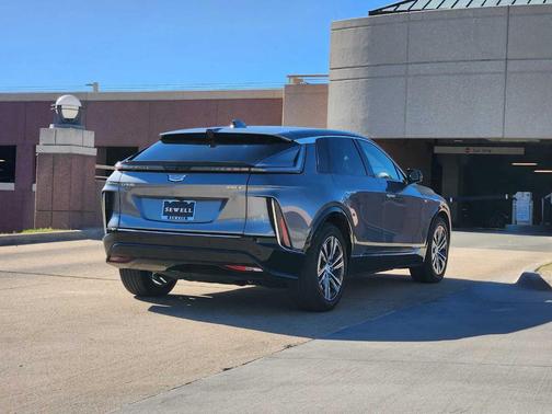 2023 Cadillac LYRIQ Luxury