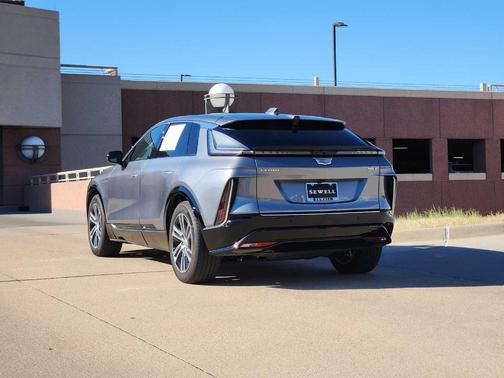 2023 Cadillac LYRIQ Luxury