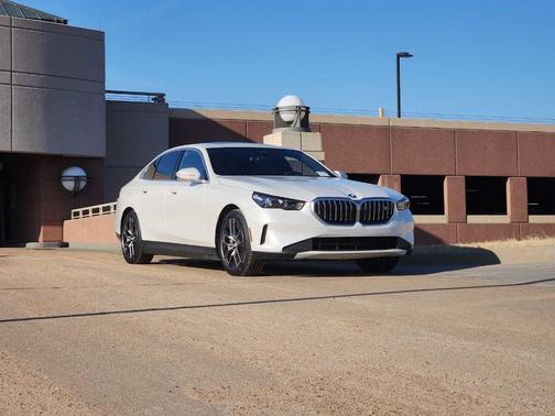 2026 BMW i5 eDrive40