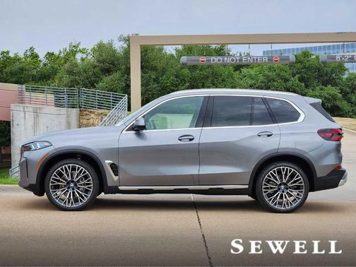 Gray Metallic 2026 BMW X5 xDrive40i