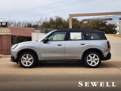 2025 MINI Countryman Base