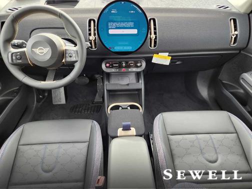 2025 MINI Countryman Base