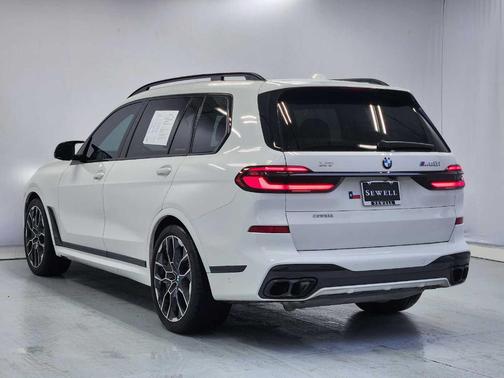 Alpine White 2024 BMW X7 M60i