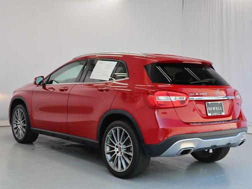 Jupiter Red 2018 Mercedes-Benz GLA 250 Base