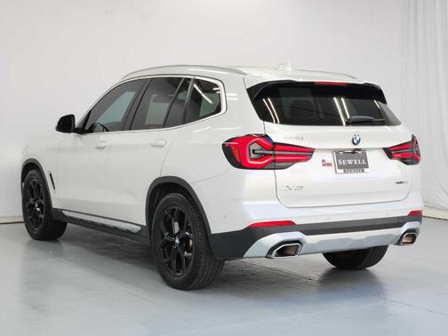 Mineral White Metallic 2023 BMW X3 sDrive30i