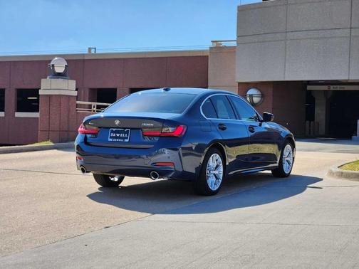 2025 BMW 330 i xDrive