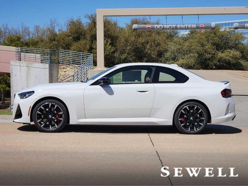 Alpine White 2026 BMW M240 i xDrive