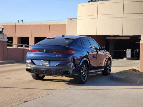 2022 BMW X6 xDrive40i