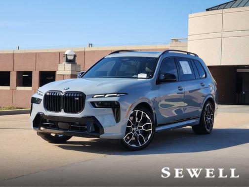 2025 BMW X7 M60i
