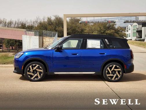 2025 MINI Countryman Base